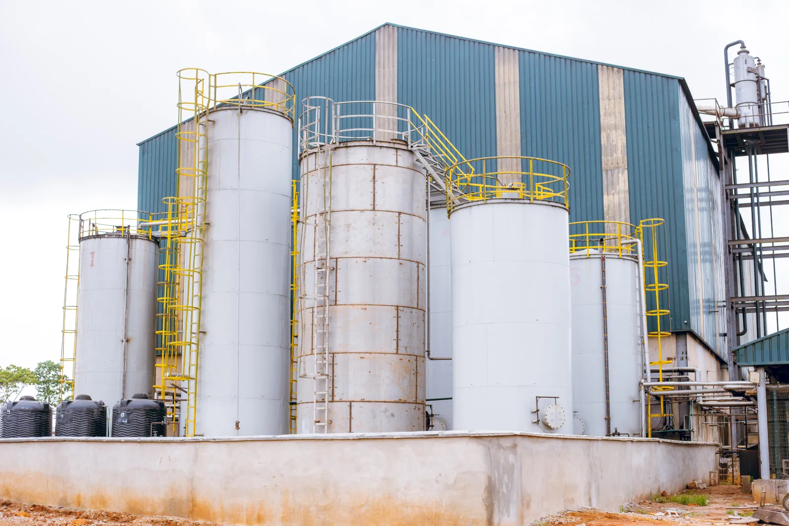 Integrated value chain at refining facility